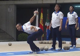 El equipo de La Rasilla, durante un partido de esta temporada, en la que acabó séptimo en Liga.