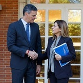 Sánchez se compromete con Buruaga a implicarse personalmente con La Pasiega y dice 'no' a sacar el lobo del Lespre