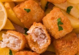 Nuggets de pescado con patatas fritas