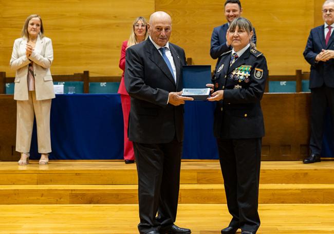 Reconocimiento a Antonio San Emeterio 'Sane' fotógrafo de El Diario Montañés