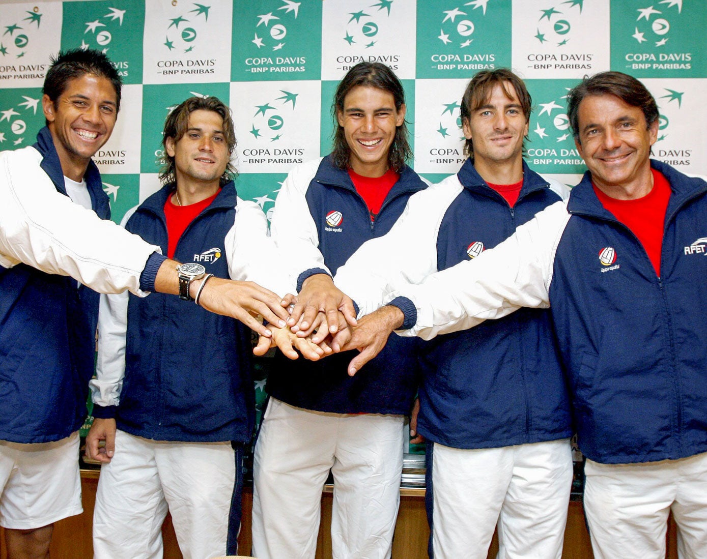 El equipo español que jugó la Copa Davis en Santander. De izquierda a derecha, Fernando Verdasco, David Ferrer, Rafael Nadal, Tommy Robredo y el capitán, Emilio Sanchez Vicario.