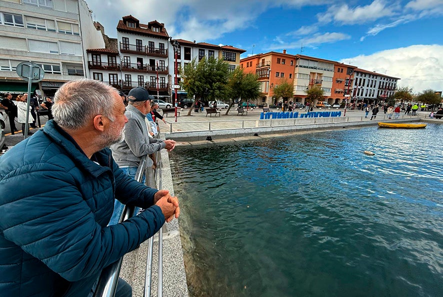 En San Vicente, donde había mucho temor a inundaciones, al agua apenas ha salido a la acera