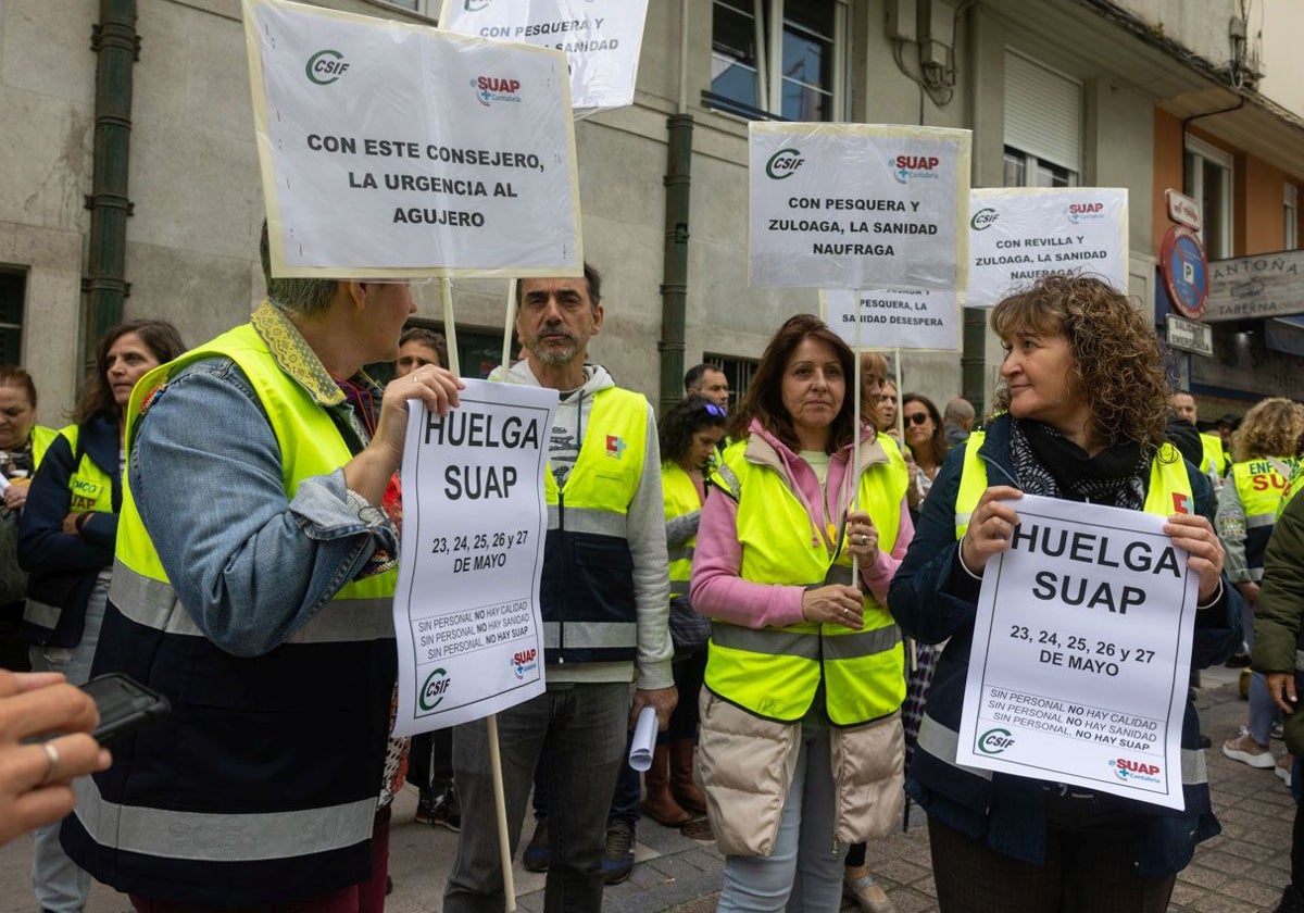 Protesta de los SUAP frente a la sede del Gobierno, en mayo de 2022.