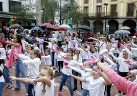 Flashmob solidario en Torrelavega