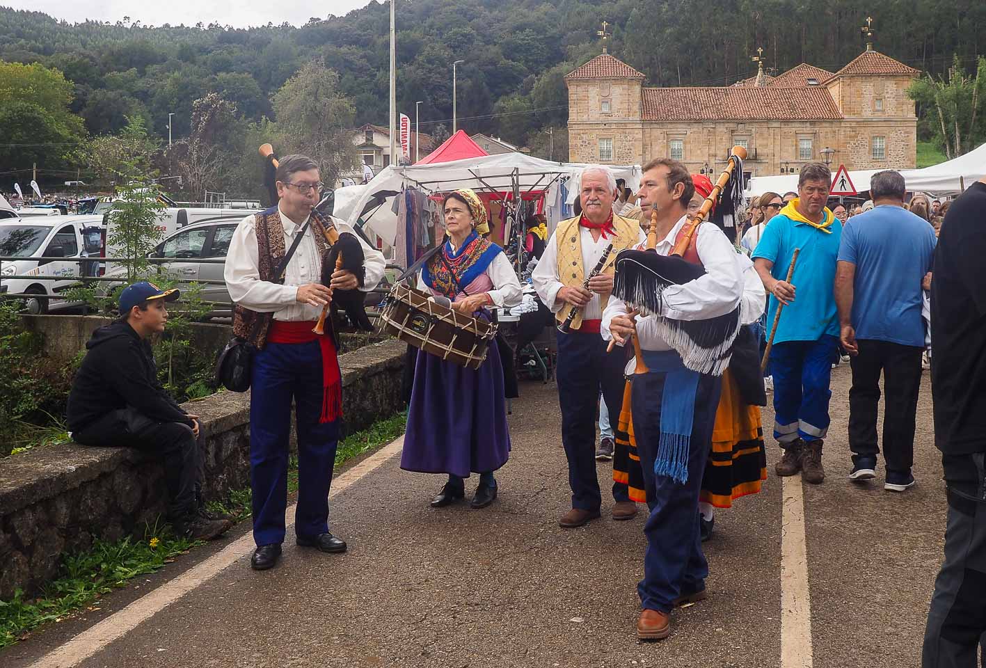 La música tradicional no ha faltado en una feria que reivindica los valores tradicionales.