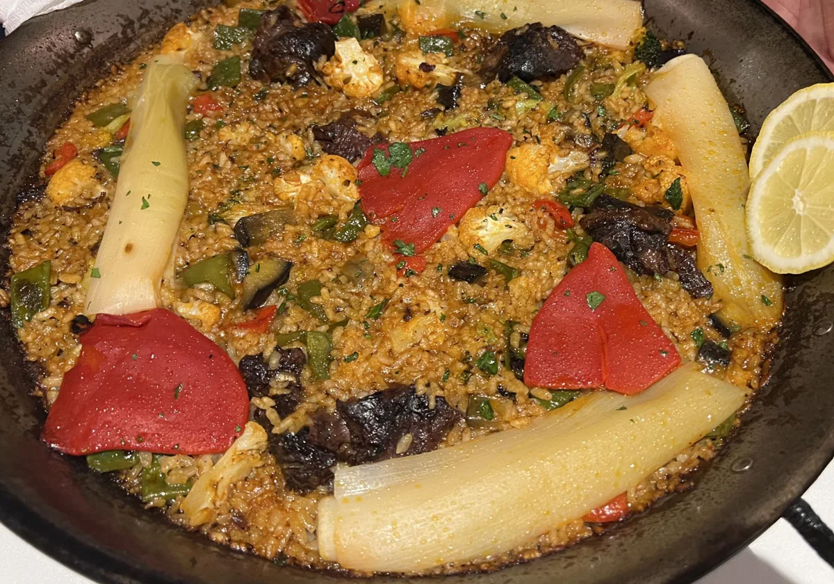 Arroz de carrilleras ibéricas con puerros.