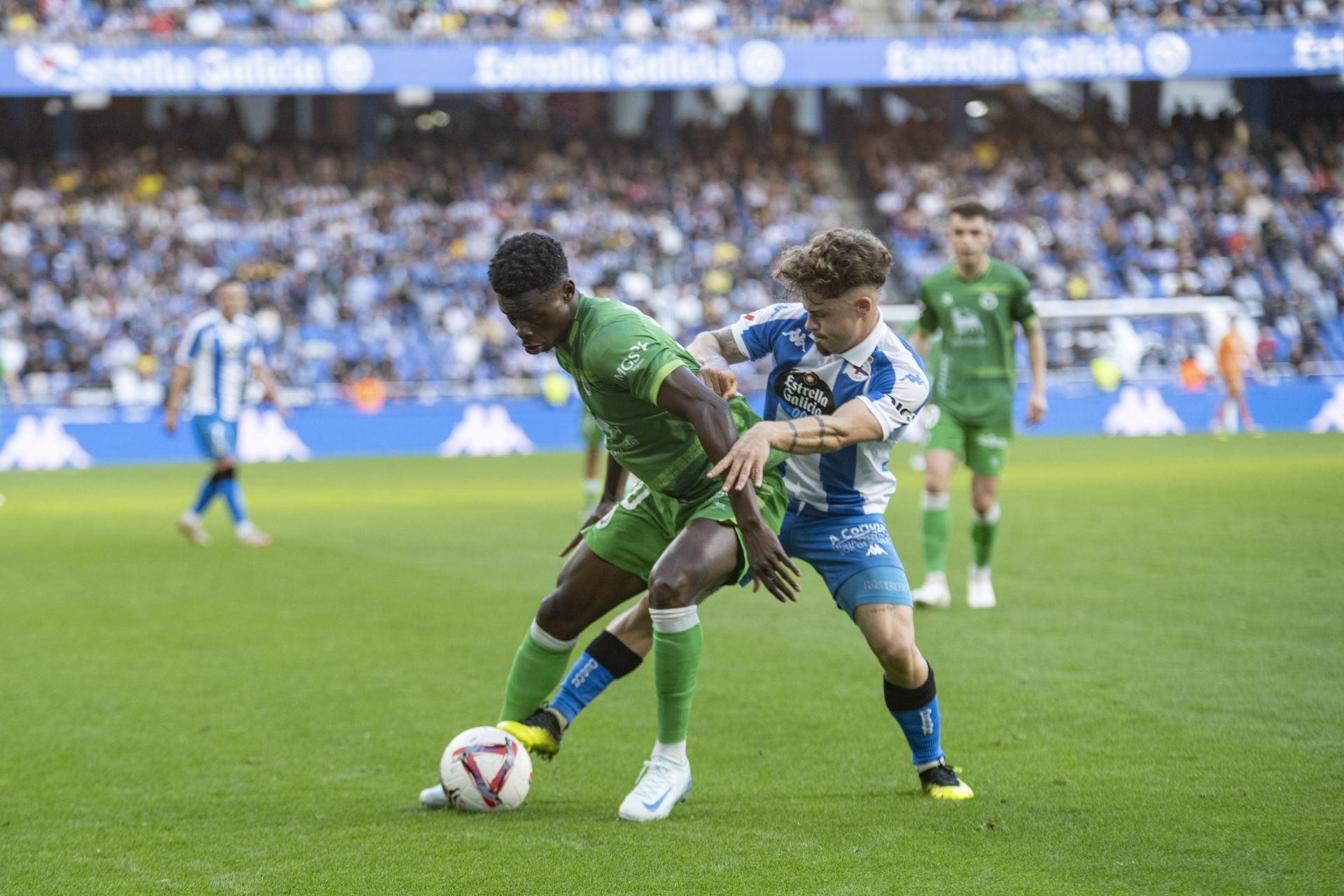 Suli salió en la segunda mitad del partido. 