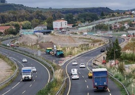 El tráfico con destino a Santander ya fue desviado hace días entre Torrelavega y la salida de Barreda.