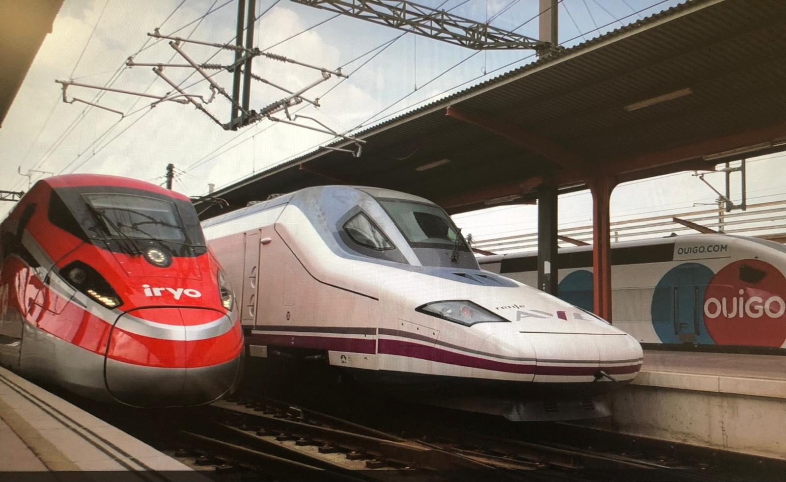 Imagen principal - Cantabria podrá contar con operadores privados de tren para competir con Renfe a partir de 2027