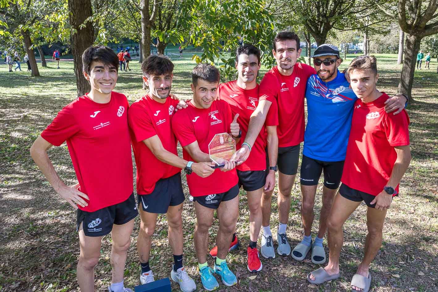 El Atletismo Torrelavega fue el mejor club en la categoría absoluta masculina.