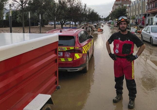 Fernando Castanedo, jefe de parques de bomberos.