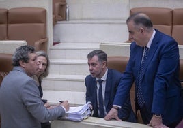 Íñigo Fernandez junto a Roberto Media y Luis Matínez Abad