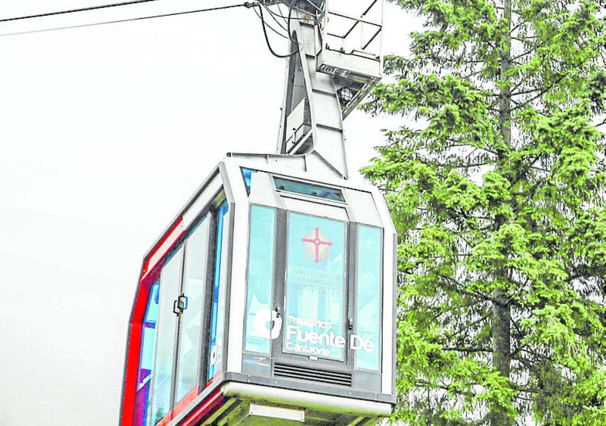 La cabina del teleférico de Fuente Dé, en la estación inferior.