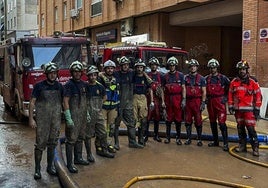 Bomberos cántabros que acudieron al desastre de la DANA Valenciana. DM