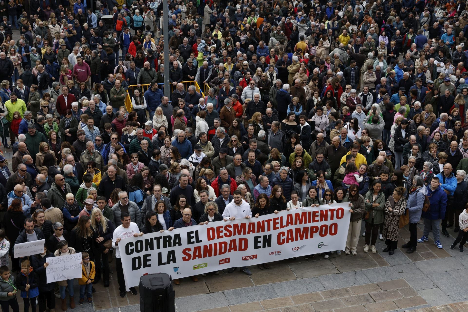 'Contra el desmantelamiento de la sanidad en Campoo' fue el lema de la marcha.