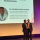 Imagen principal - El médico de Valdecilla Ricardo Blanco revalida el premio al mejor reumatólogo de España