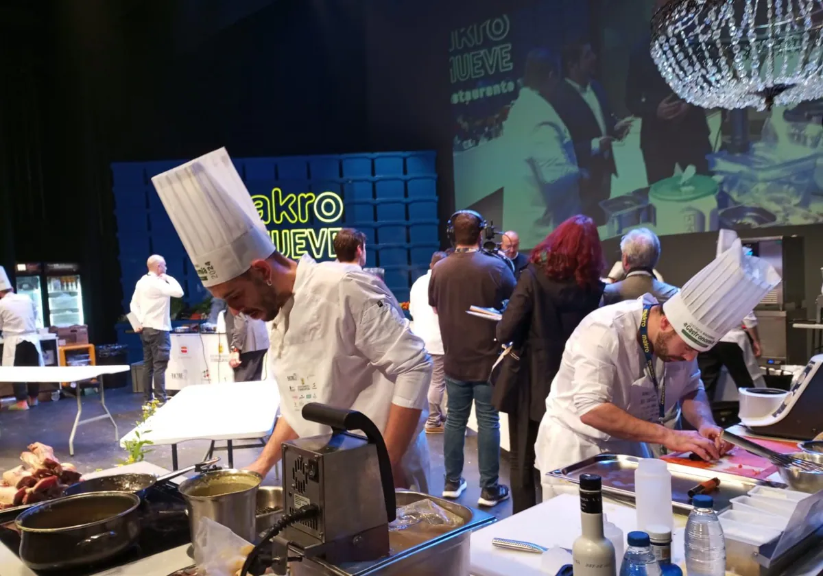 Los cocineros afrontan hoy el reto de preparar una carne y un pescado.