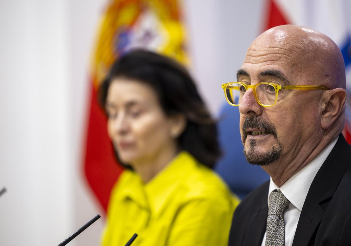 César Pascual, consejero de Salud del Gobierno cántabro.