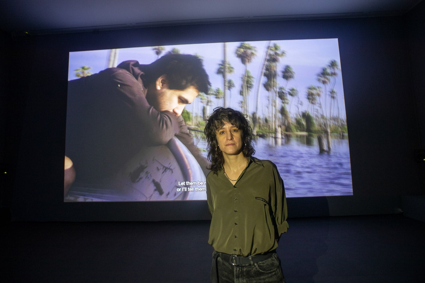 María Salgado (Madrid, 1984) disfrutó de la beca junto a Clarisa Navas (Corrientes, Argentina, 1989). Ambas han realizado una pieza audiovisual que viaja desde Galicia a Argentina para dar visibilidad a las gentes que sufren represión y silencio.