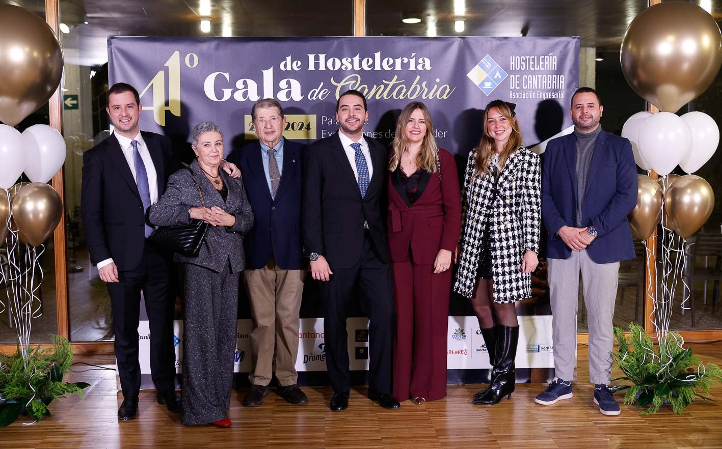 Alfonso Lamadrid, Nieves de Pablo, Gregorio Lamadrid, Eduardo Lamadrid, Beatriz Lamadrid, Cristina García y Fernando Lamadrid.