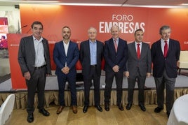 Ignacio Pérez, Miguel Ángel Cervera, Eduardo Arasti, Vicente Alciturri, Manuel Iturbe y Luis Revenga.