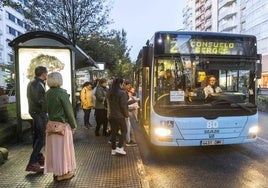 Las huelgas de autobuses y ambulancias ponen en jaque hoy dos servicios esenciales