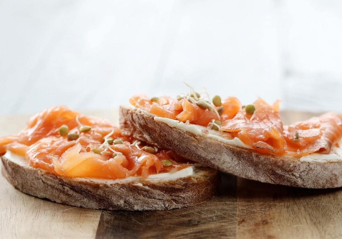 Tosta de salmón y aguacate.