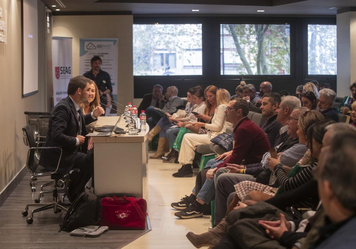 Un momento del encuentro celebrado en la sede de CEOE-Cepyme.