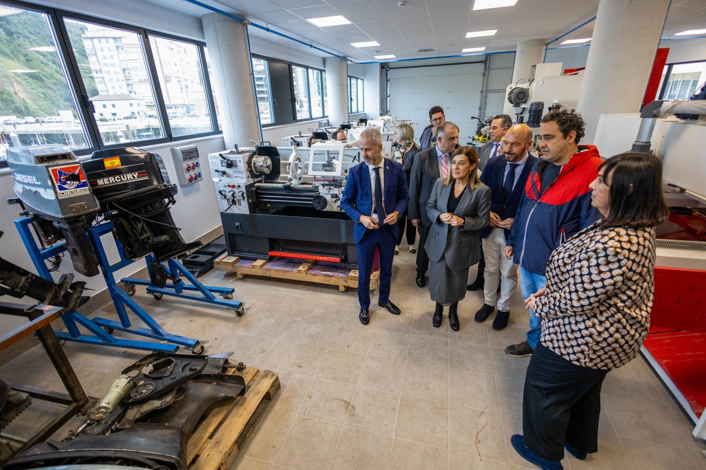 Las autoridades políticas en la visita a las instalaciones.