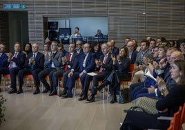 Autoridades y público asistente al acto de este miércoles en el Centro Botín