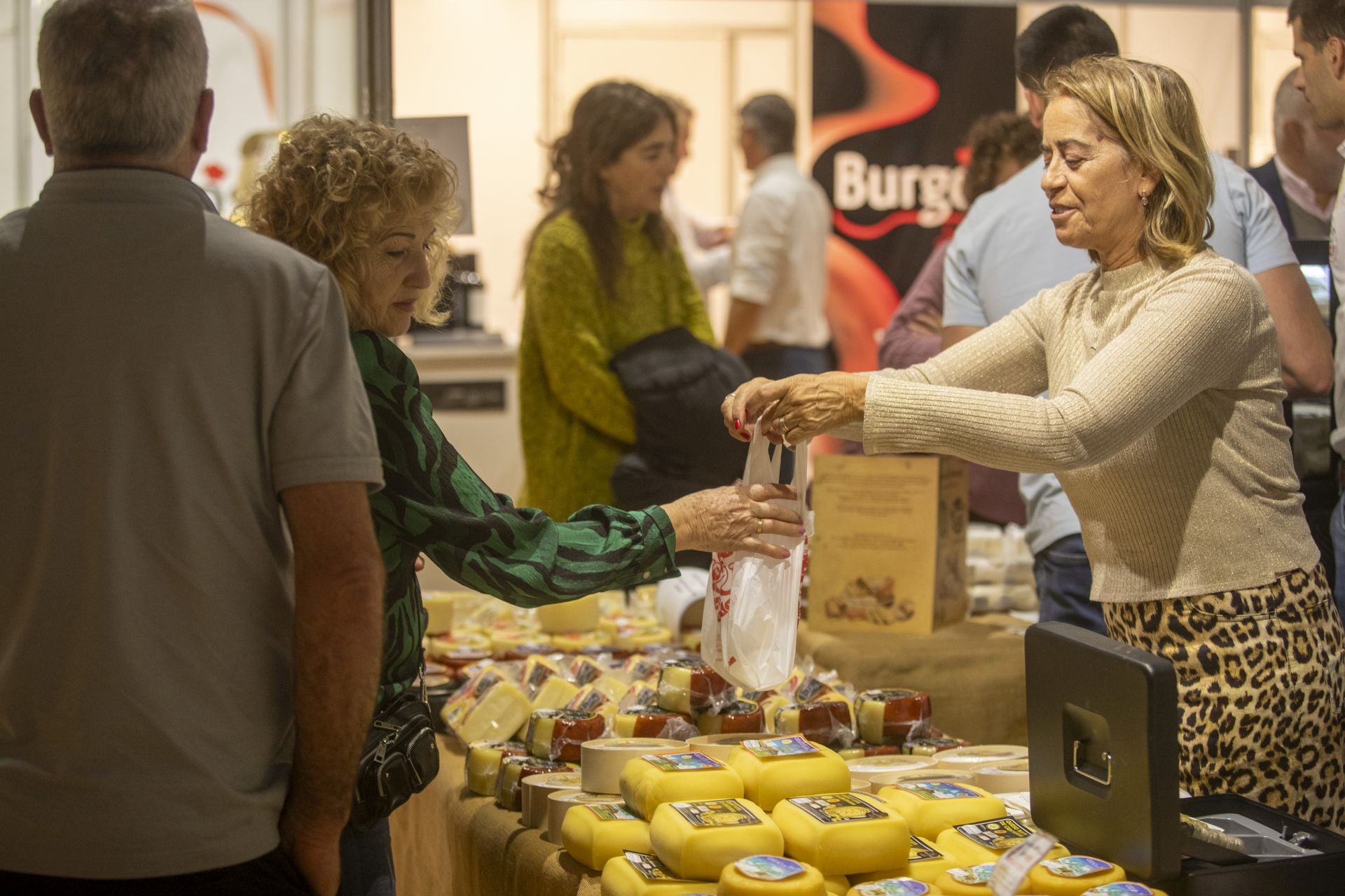 El sector agroalimentario en Cantabria tiene una cifra de negocio superior a los 1.700 millones y da empleo a más de 6.500 personas en más de 3.000 empresas. 