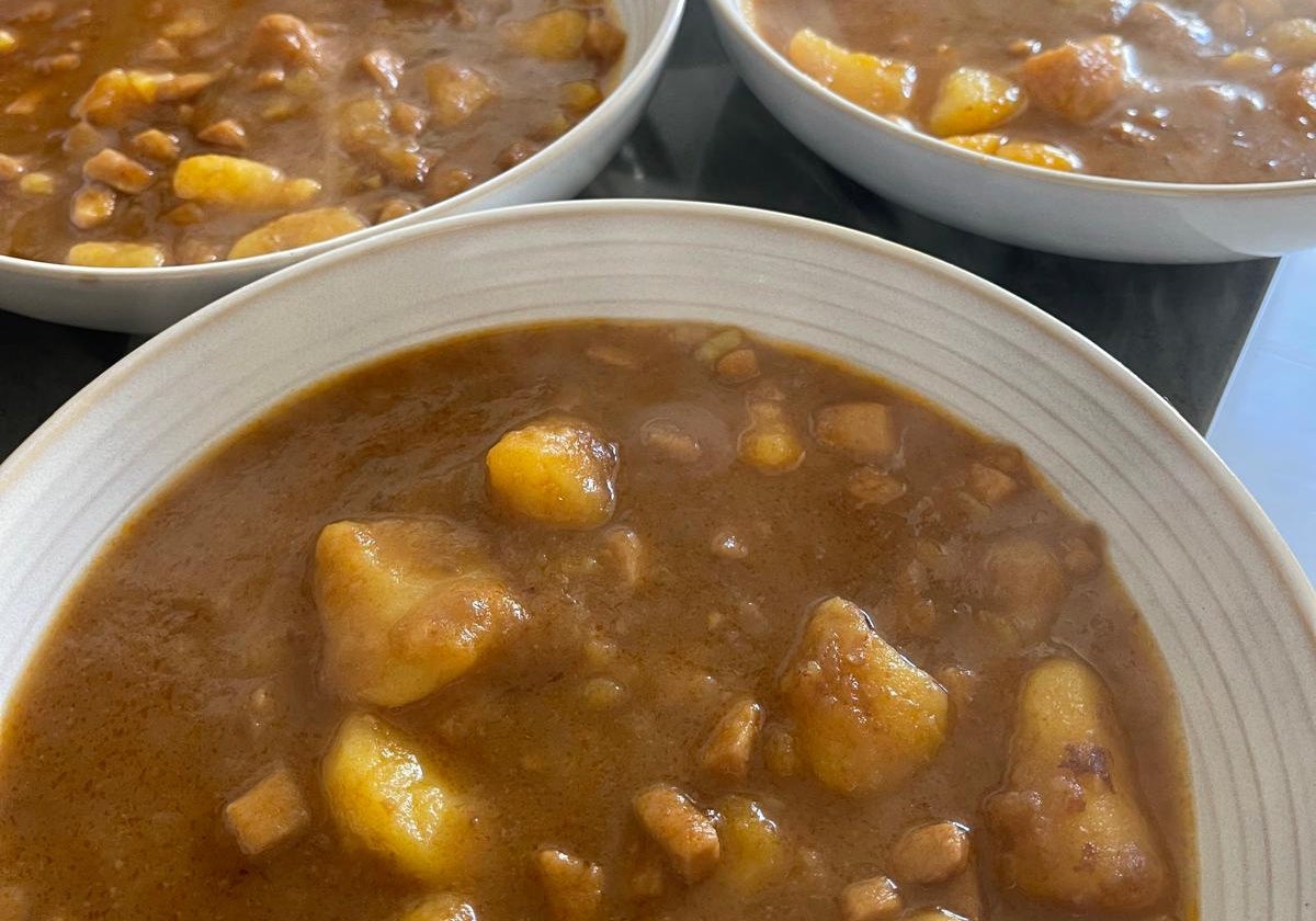 Un guiso «es como un abrazo de abuela servido en un plato hondo».