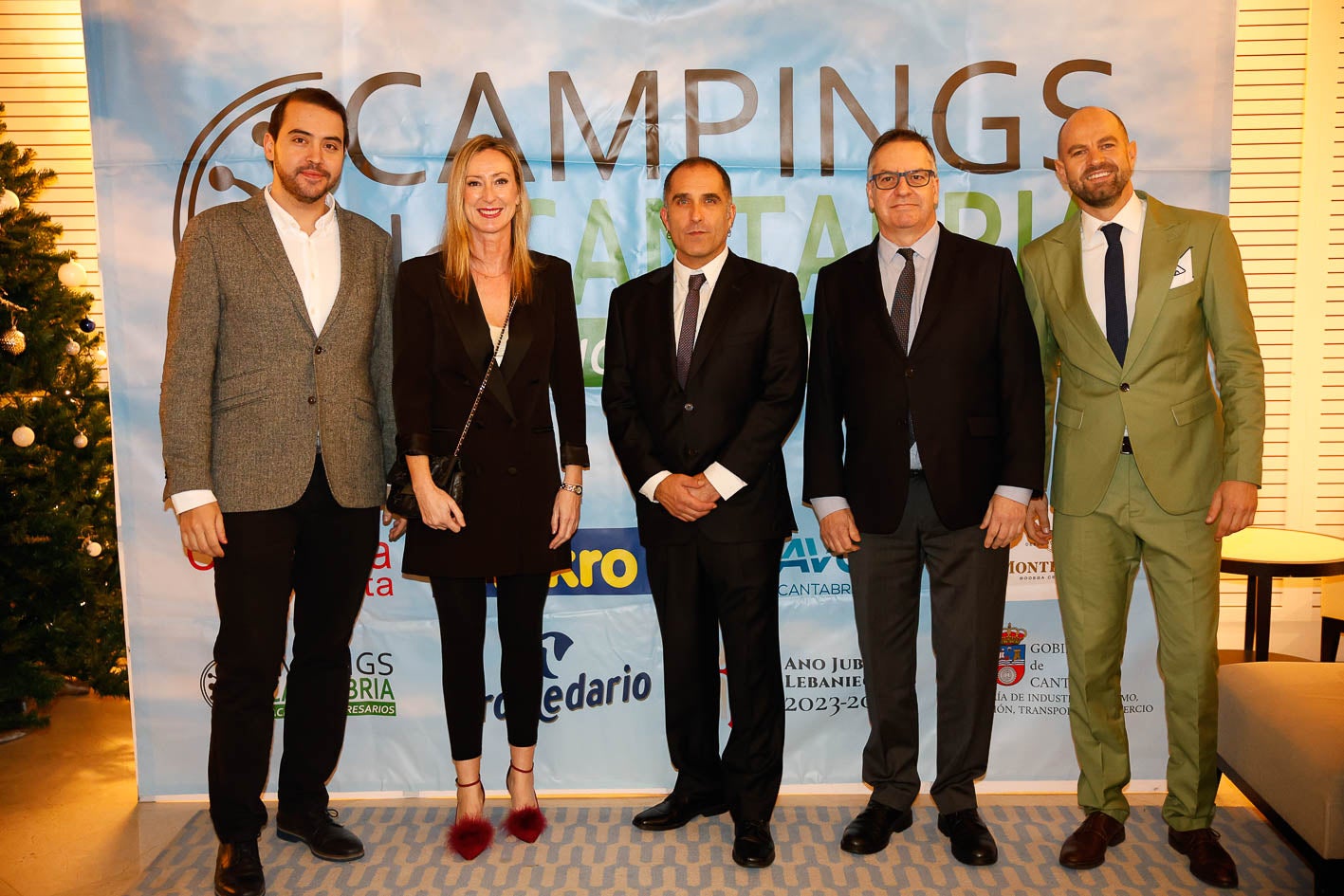 Eduardo Lamadrid, Bárbara Gutiérrez, Eneko Valle, Íñigo Noriega y Marco Pérez.