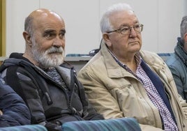 Rufino Díaz Helguera y Fernando Muguruza, exalcaldes de Castro Urdiales.