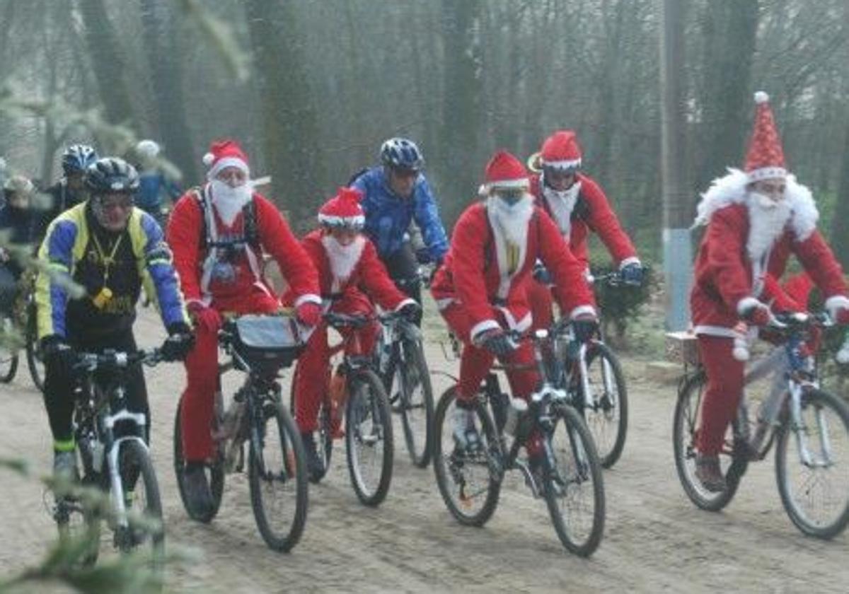 El Astillero se llenará de Papás Noel en bici