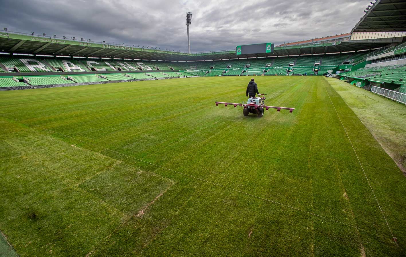 El sábado el Racing tiene previsto realizar un primer entrenamiento en el estadio para que la plantilla coja sensaciones. 