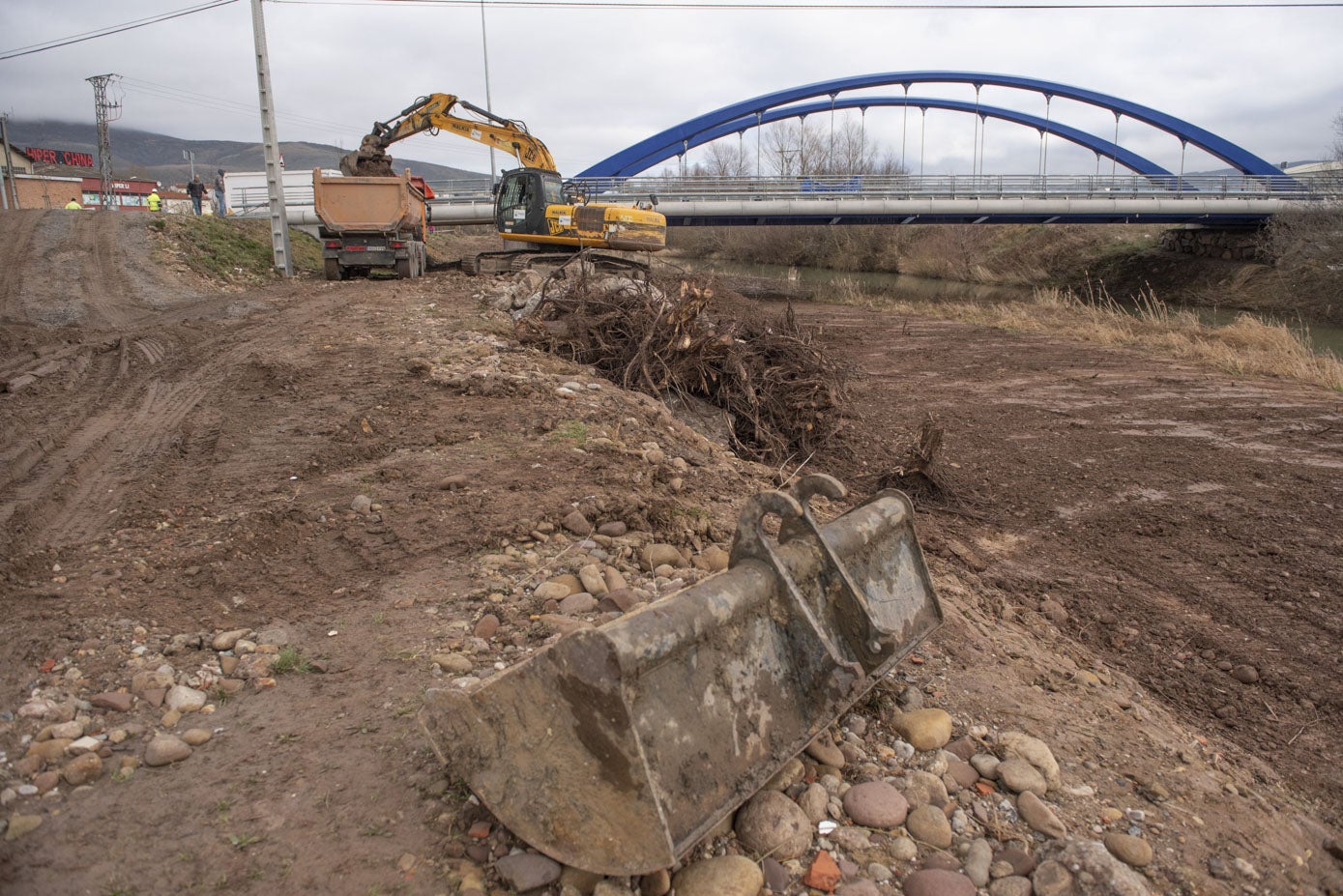 Las obras para mejorar el cauce del río Híjar. 