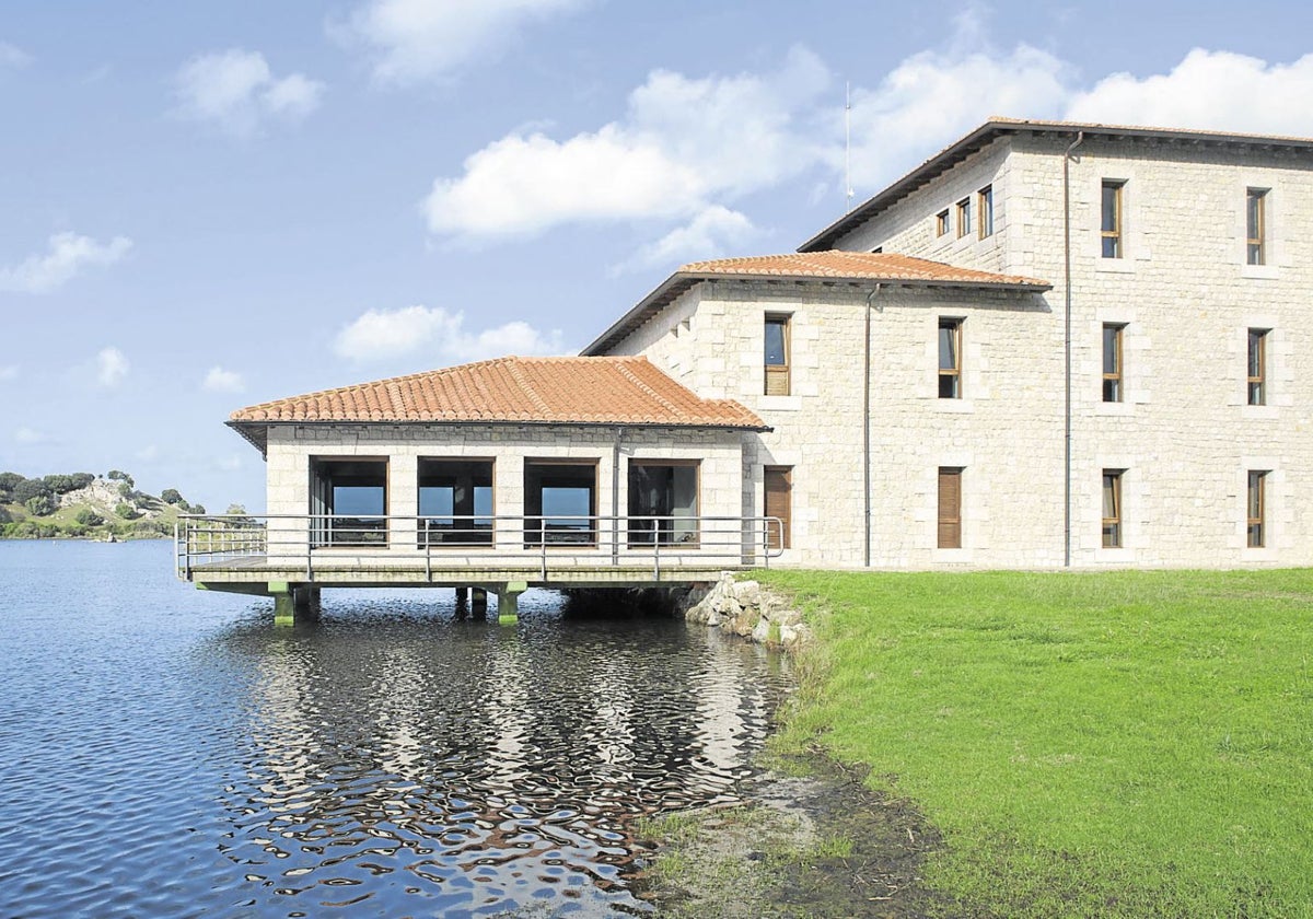 Sala acristalada de las Casa de las Mareas de Soano.