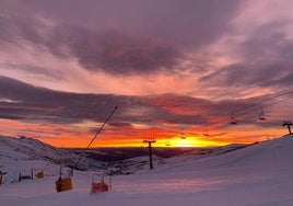 Amanecer en Alto Campoo esta mañana del 17 de diciembre.