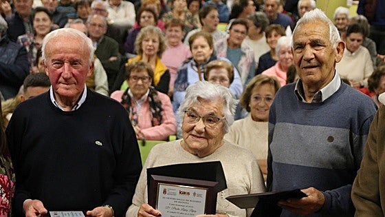 Reinosa rinde homenaje a sus mayores