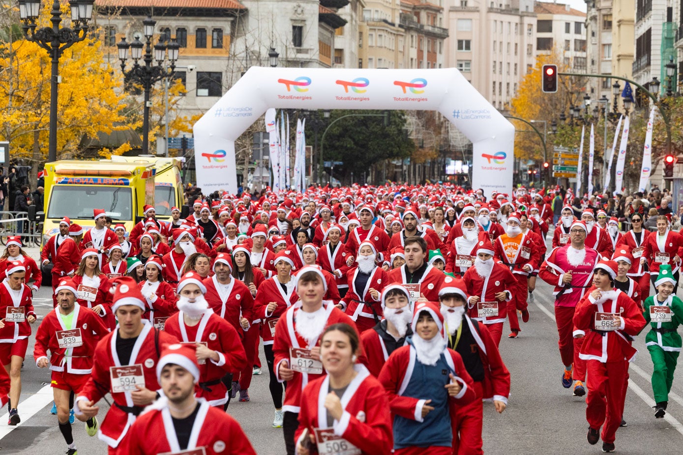 Búscate en la carrera de Papá Noel de Santander