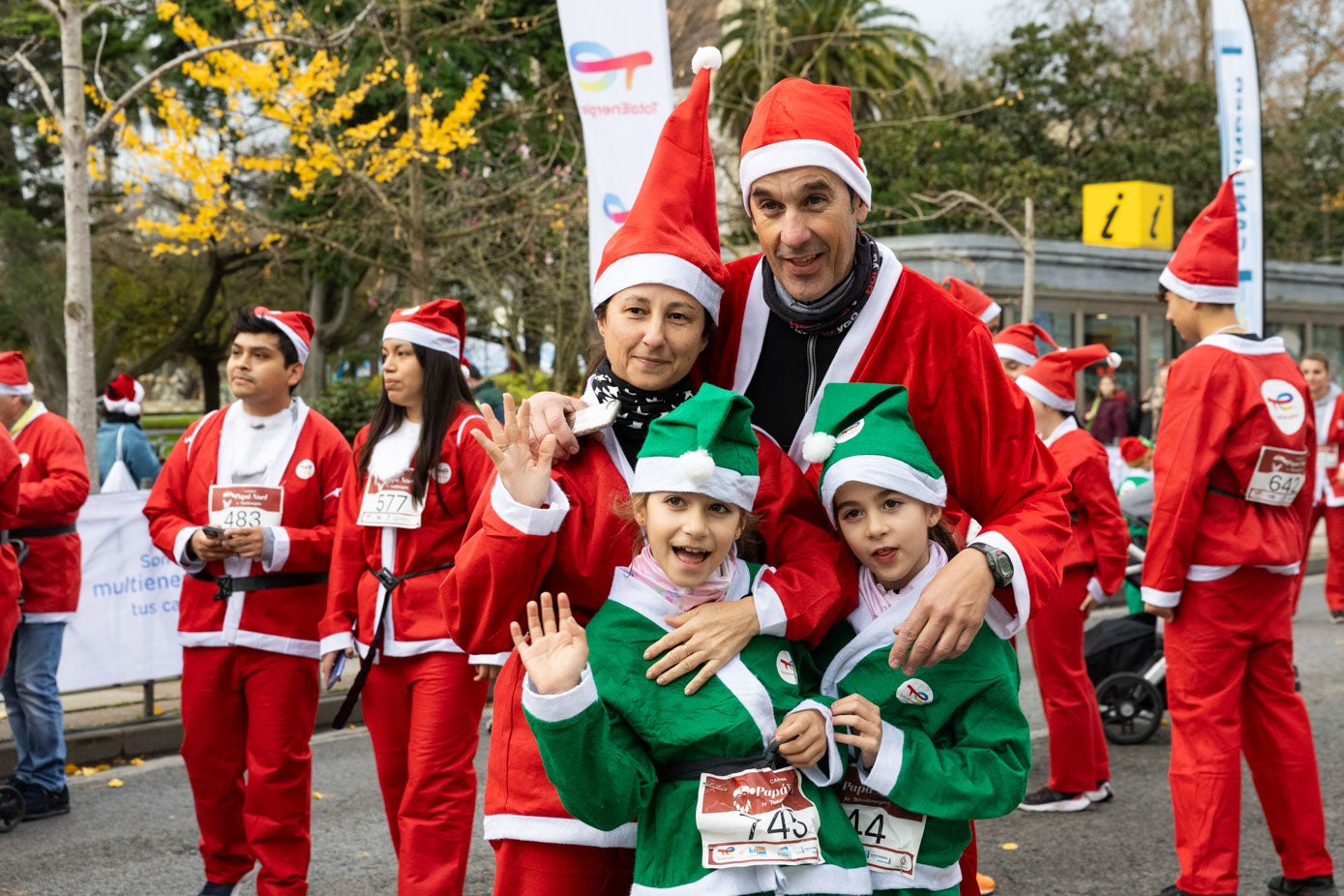 Búscate en la carrera de Papá Noel de Santander