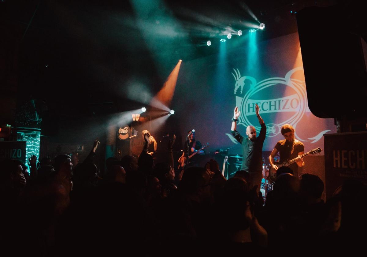 La banda tributo Hechizo lleva 20 años tocando tanto en salas como en festivales.