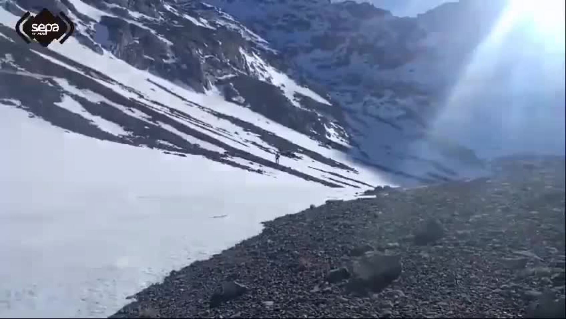 Encuentran con vida al joven montañero desaparecido en los Picos de Europa