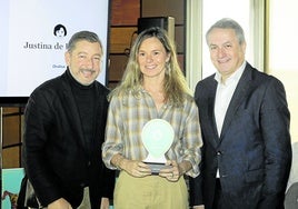 Isabel García, al frente de este proyecto, recogió el premio el pasado 18 de diciembre en un acto celebrado en Barcelona, de manos del chef de El Celler de Can Roca, y Toni Ballabriga, director de Inteligencia en Sostenibilidad de BBVA.