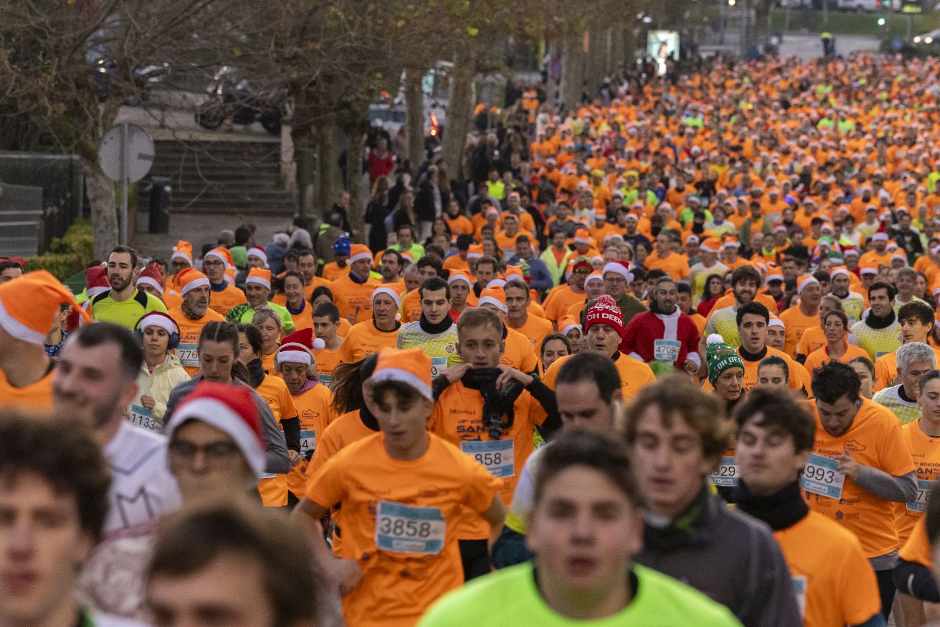 Si participaste en la San Silvestre de Santander, búscate