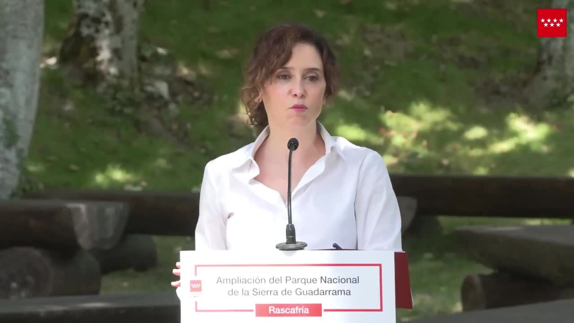 Ayuso apunta a que Begoña Gómez "ha pasado de gestionar saunas a gestionar cátedras"