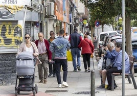 Cantabria está cada vez más envejecida, con menos niños y más inmigrantes.