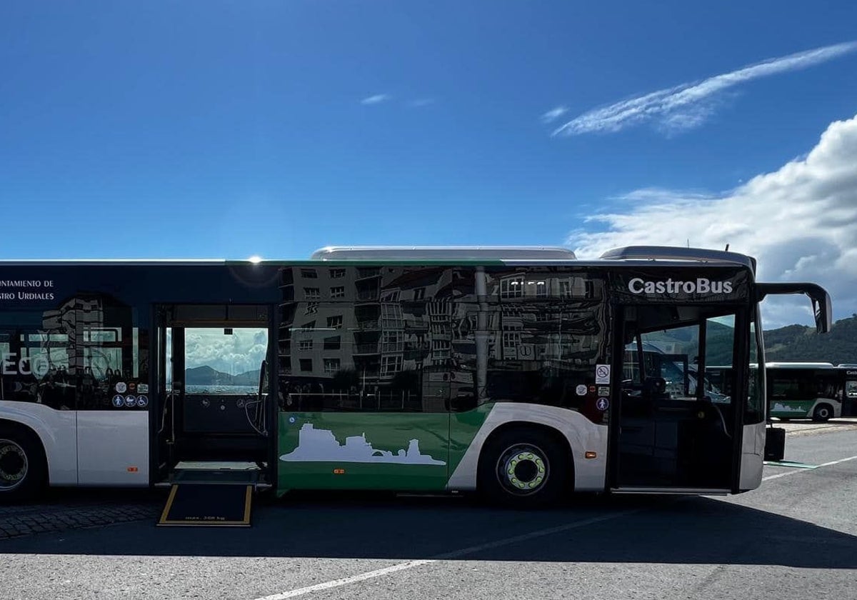 Autobús de la flota municipal de Castro.