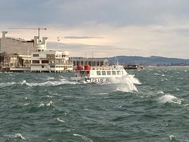 Estampas del fuerte viento de este domingo